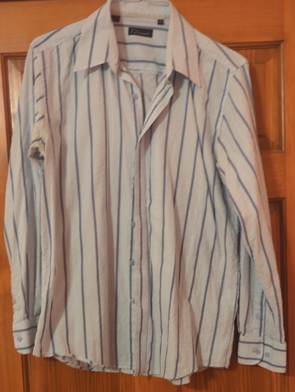 7 Diamonds White Button-Up Shirt with Blue Stripes
